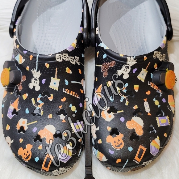 DISNEY PARKS MICKEY HALLOWEEN LIGHT UP CROCS - Picture 3 of 8